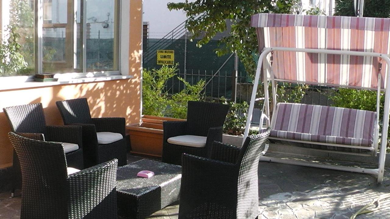 Hotel Villa Lorena Rimini Exteriér fotografie