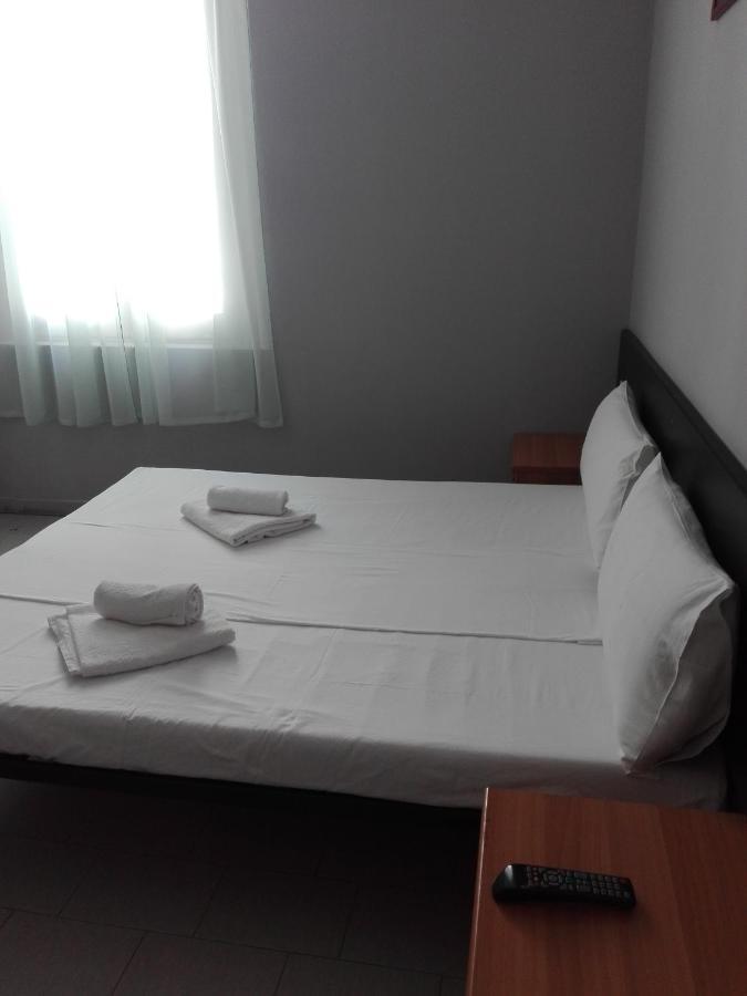 Hotel Villa Lorena Rimini Exteriér fotografie
