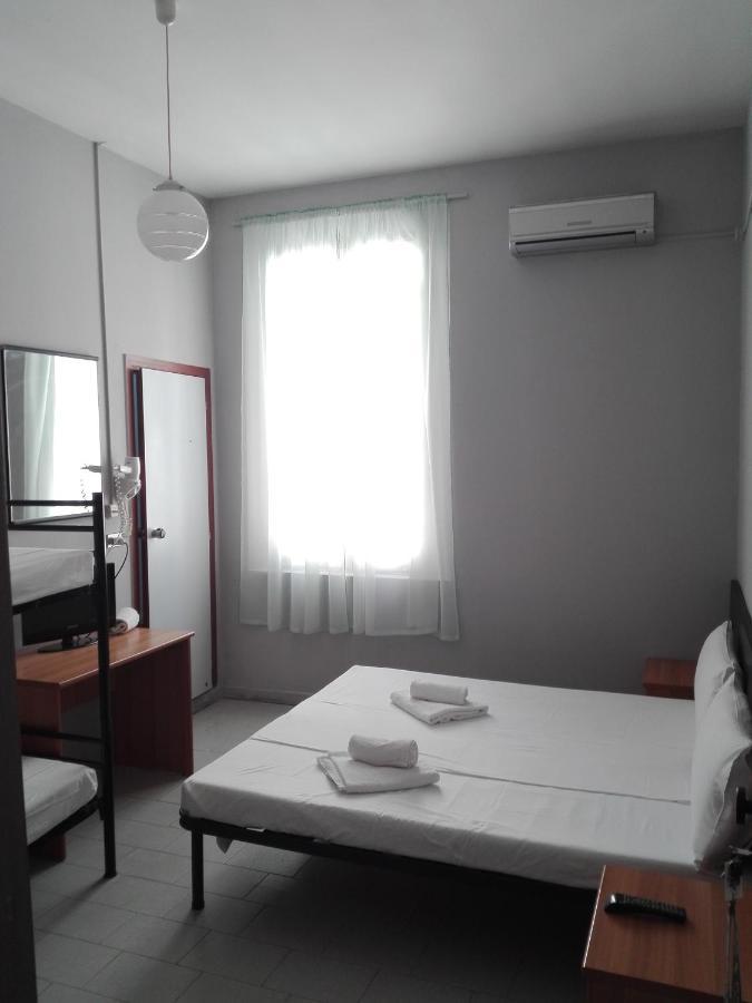 Hotel Villa Lorena Rimini Exteriér fotografie
